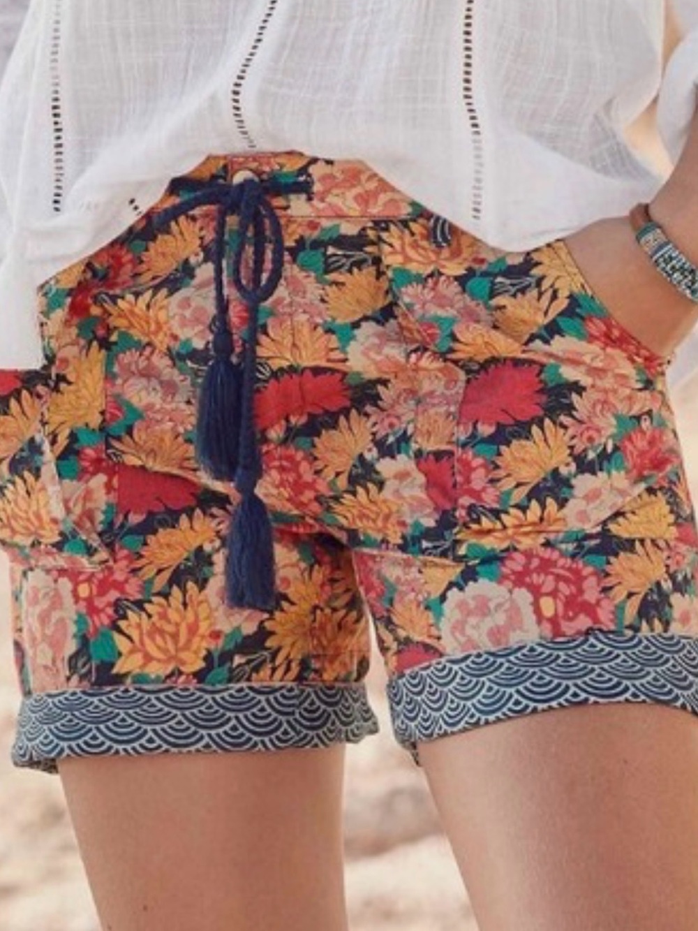 Sundance Kalini Floral Drawstring Women’s Shorts in Multicolor